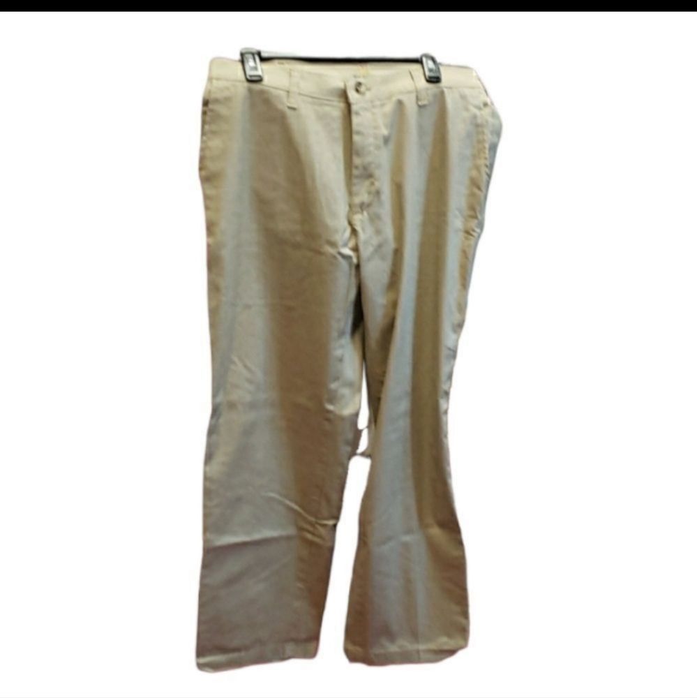 Lee Total Freedom Relaxed  Mens Khaki  Pants Sz 34W X 30L NWT